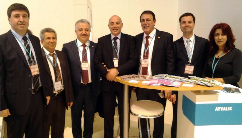 AYVALIK BELEDİYESİ TANITIM ATAĞINI BERLİN'DE S&Uuml;RD&Uuml;R&Uuml;YOR.