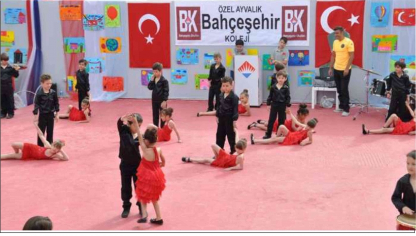 BAH&Ccedil;EŞEHİR İLKOKUL-ORTAOKULU&rsquo;NDA 23 NİSAN KUTLAMALARI