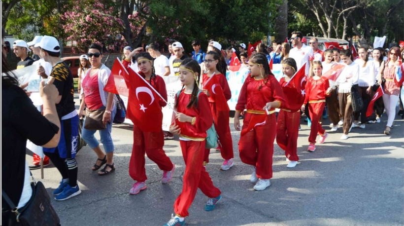AYVALIK&rsquo;TA 19 MAYIS COŞKUSU