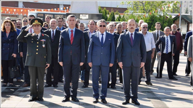 ATAT&Uuml;RK&rsquo;&Uuml;N EDREMİT&rsquo;E GELİŞİNİN 82. YILD&Ouml;N&Uuml;M&Uuml; KUTLANDI..