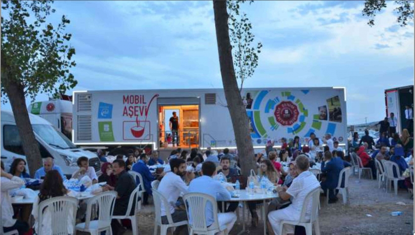 B&Uuml;Y&Uuml;KŞEHİR BELEDİYESİ&rsquo;NDEN BANDIRMA&rsquo;DA 6 BİN KİŞİLİK İFTAR&hellip;