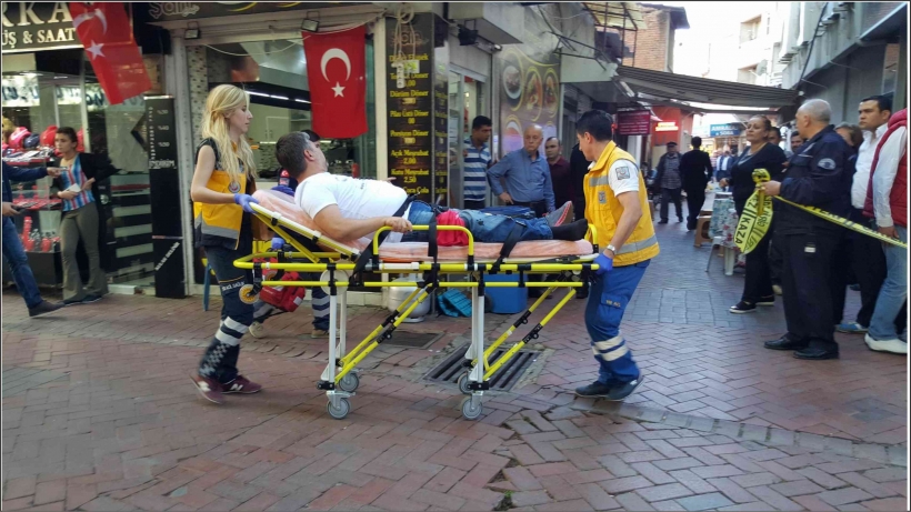 EDREMİT'TE SİLAHLI KAVGA: 1 YARALI