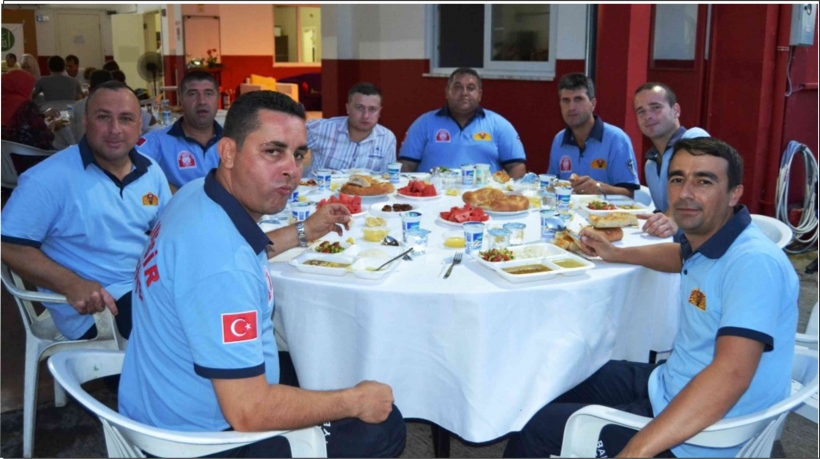 RAMAZAN AYININ İLK TOPLU İFTARI İTFAİYECİLERDEN