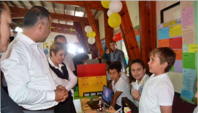AYVALIK&rsquo;TA BİLİMİN KARESİNE YOLCULUK BAŞLADI