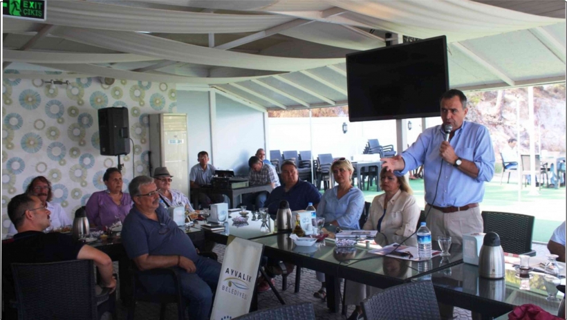 AYVALIK KENT KONSEYİ VE MUHTARLAR BELEDİYE BAŞKANI GEN&Ccedil;ER İLE BULUŞTU