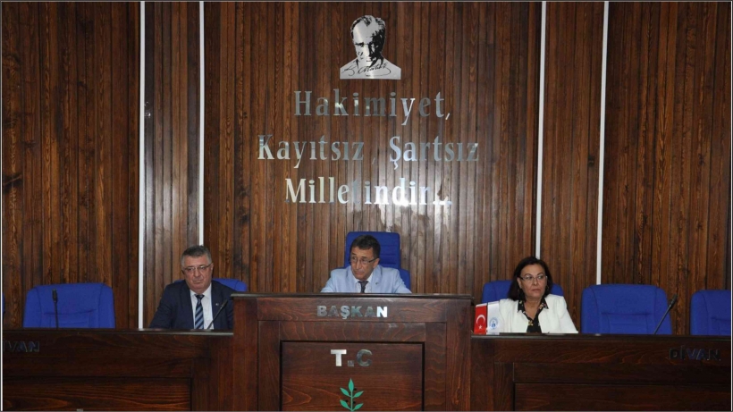 BAŞKAN KAMİL SAKA, DAİRE M&Uuml;D&Uuml;RLERİNİ TOPLADI..