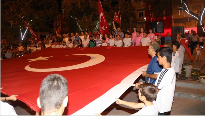 BURHANİYE&rsquo;DE DEMOKRASİ N&Ouml;BETİ DESTEKLER İLE DEVAM EDİYOR