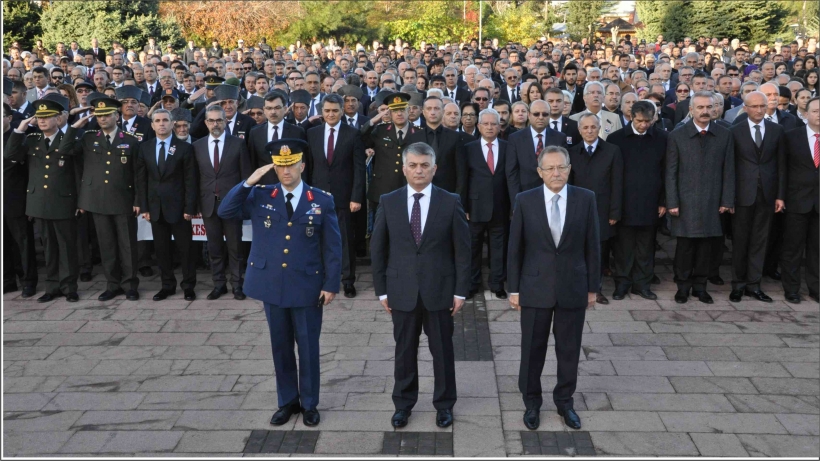 BALIKESİR'DE 10 KASIM ATATÜRK'Ü ANMA TÖRENİ