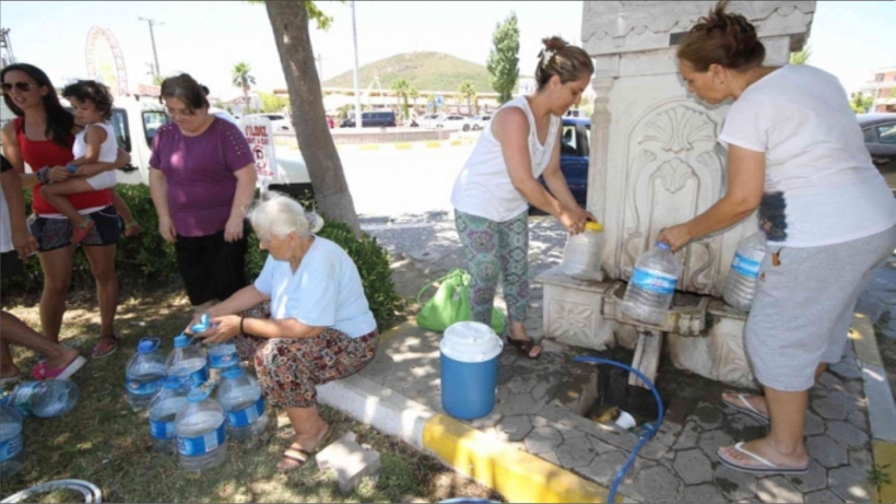 AYVALIK&rsquo;TA SU &Ccedil;İLESİ BİTMİYOR