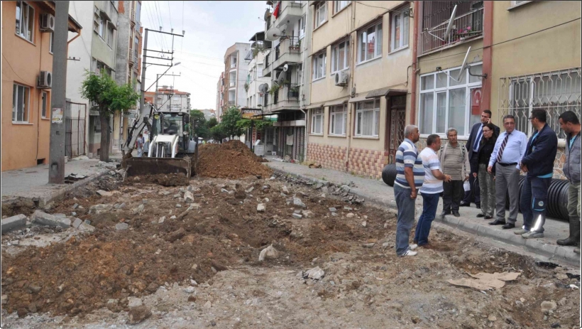EDREMİT&rsquo;TE YILLARDIR &Ccedil;&Ouml;Z&Uuml;LEMEYEN SORUNLAR &Ccedil;&Ouml;Z&Uuml;L&Uuml;YOR