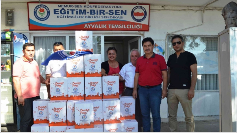 AYVALIK&rsquo;TA EĞİTİM BİR-SEN AYVALIK İL&Ccedil;E TEMSİLCİLİĞİNDEN ERZAK YARDIMI