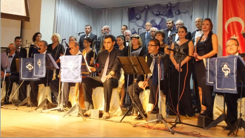 BURHANİYE DE SONBAHAR KONSERİ&rsquo;NE YOĞUN İLGİ
