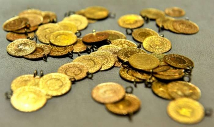 İKİ KAFADAR SAHTE ALTINLARLA YAKLAŞIK 50 BİN LİRA DOLANDIRILDILAR